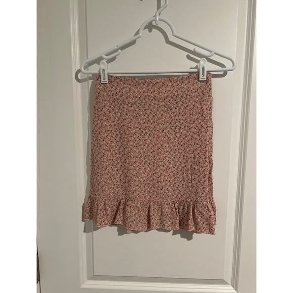 Brandy Melville Dresses & Skirts - Brandy Melville Floral Pink Skirt – One Size (Fits Like Small)